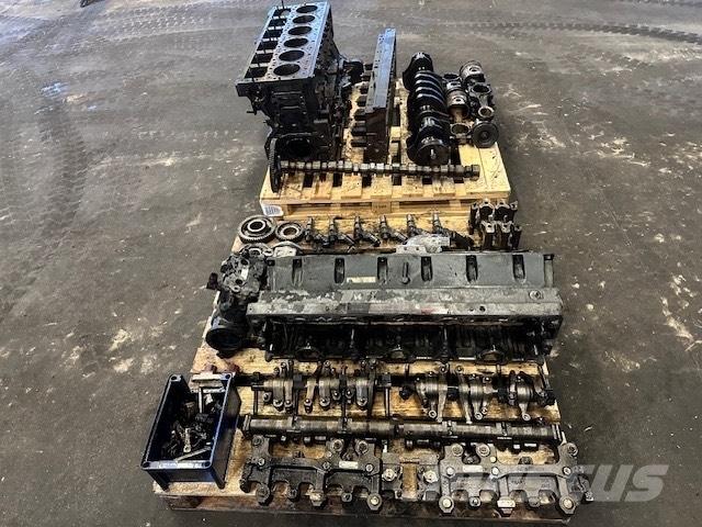 Cummins ISME420-30 Motorok