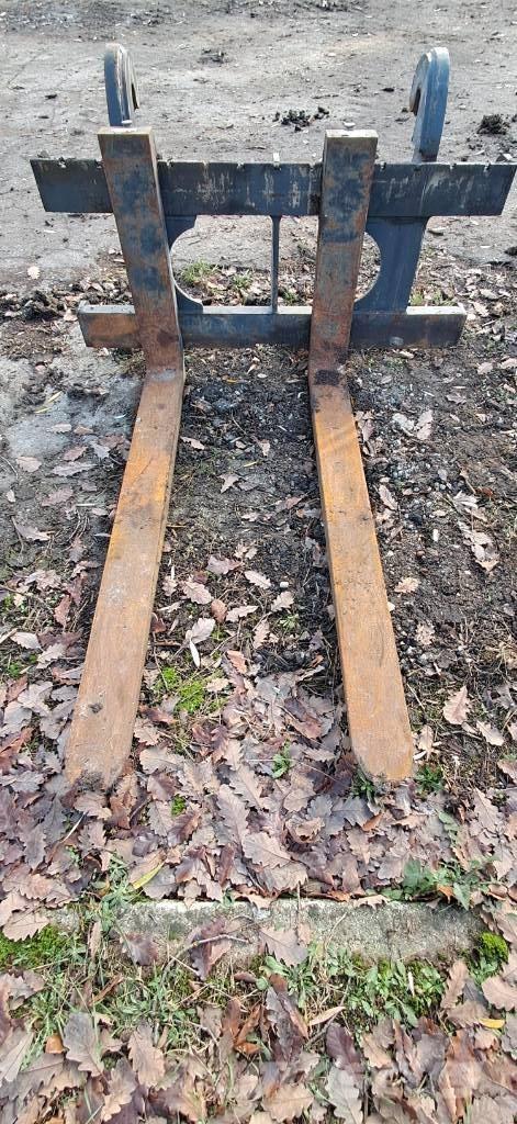 CASE 721 G Gumikerekes homlokrakodók