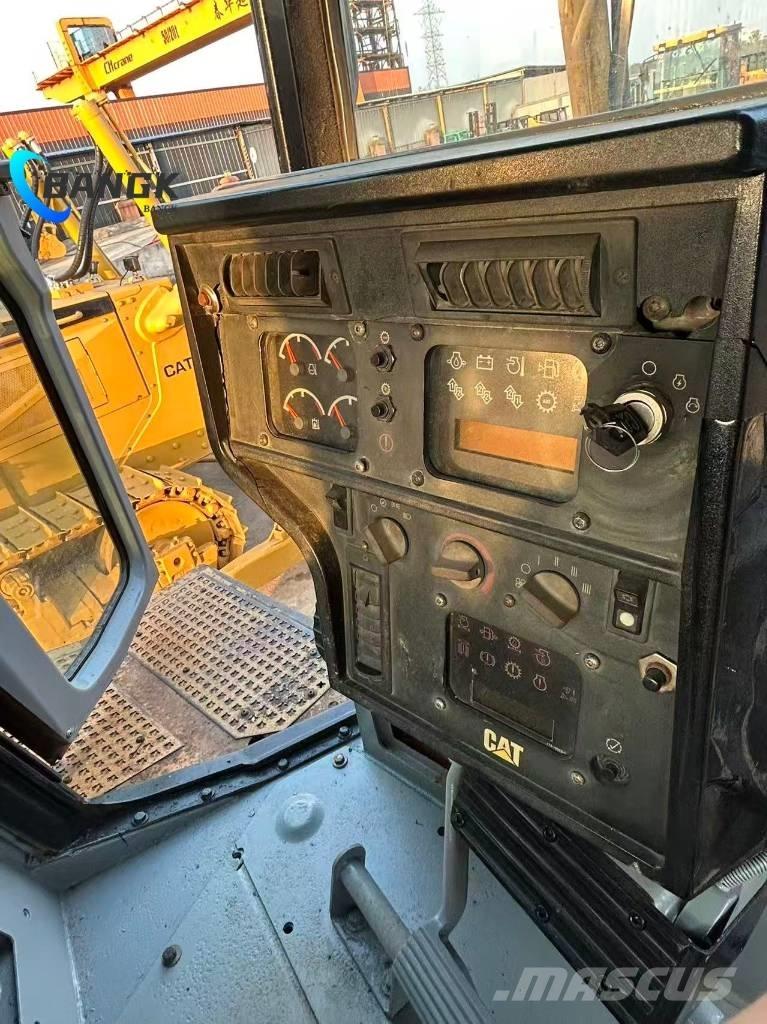 CAT D 6 R lánctalpas dózerek