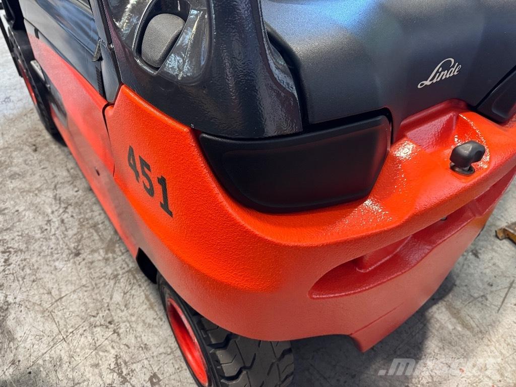 Linde E 30 Elektromos targoncák
