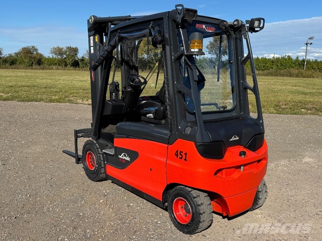 Linde E 30 Elektromos targoncák