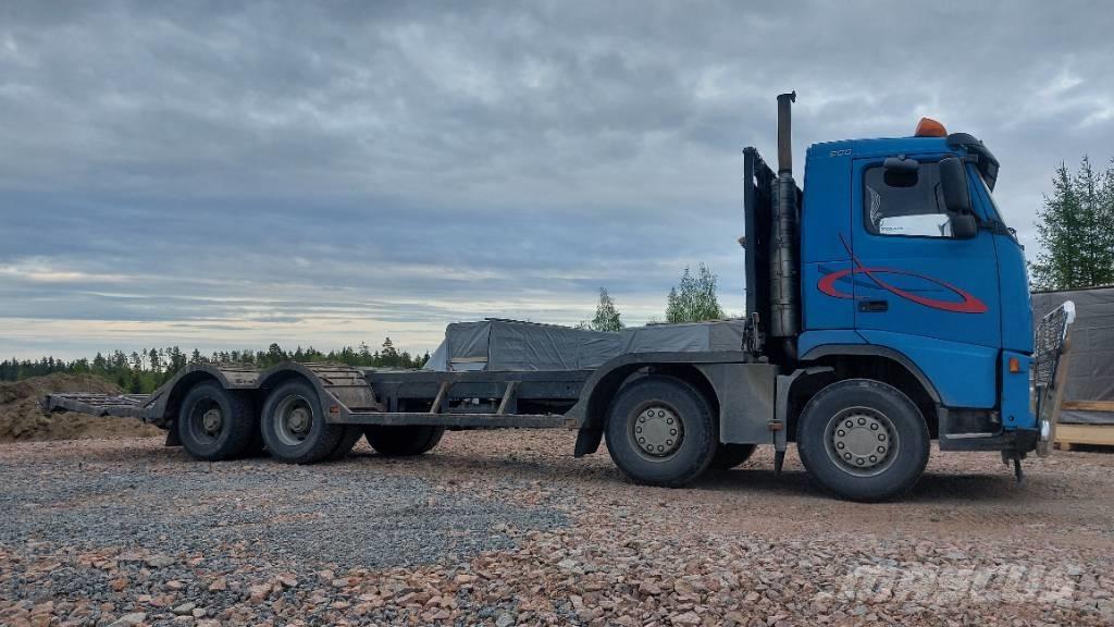 Volvo FH12 8x4 erdészeti gépszállító teherautók