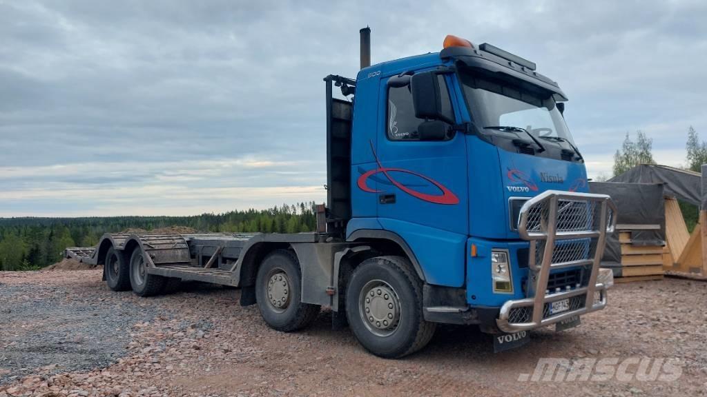 Volvo FH12 8x4 erdészeti gépszállító teherautók