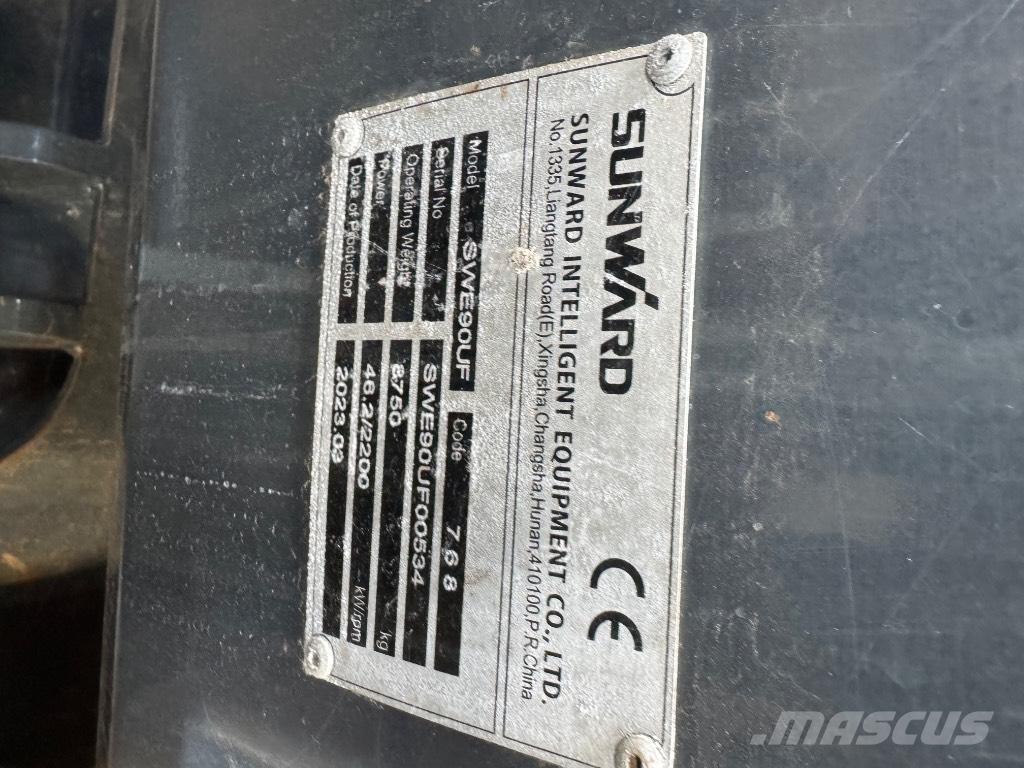Sunward SWE90UF Közepes (midi) kotrók 7 t - 12 t