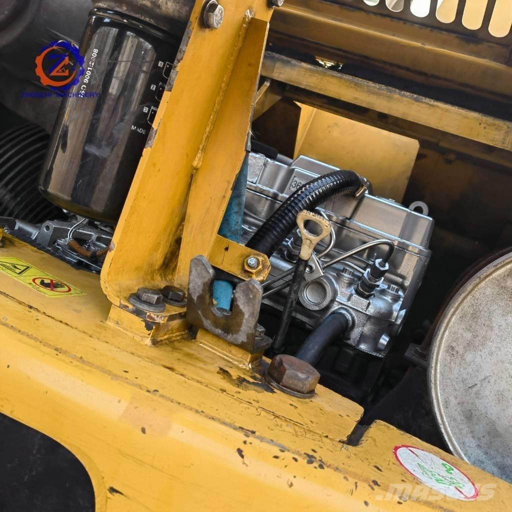 CAT 308 D Közepes (midi) kotrók 7 t - 12 t