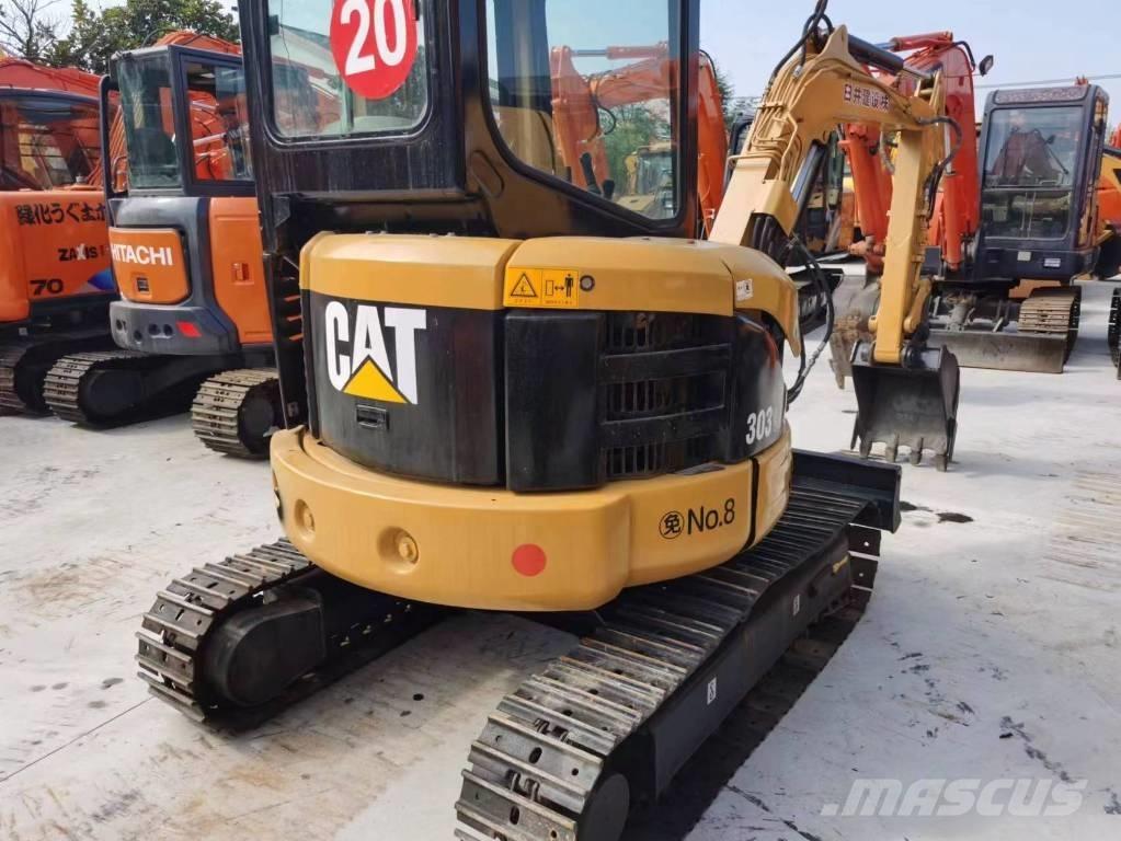 CAT 303 CR Mini kotrók < 7t