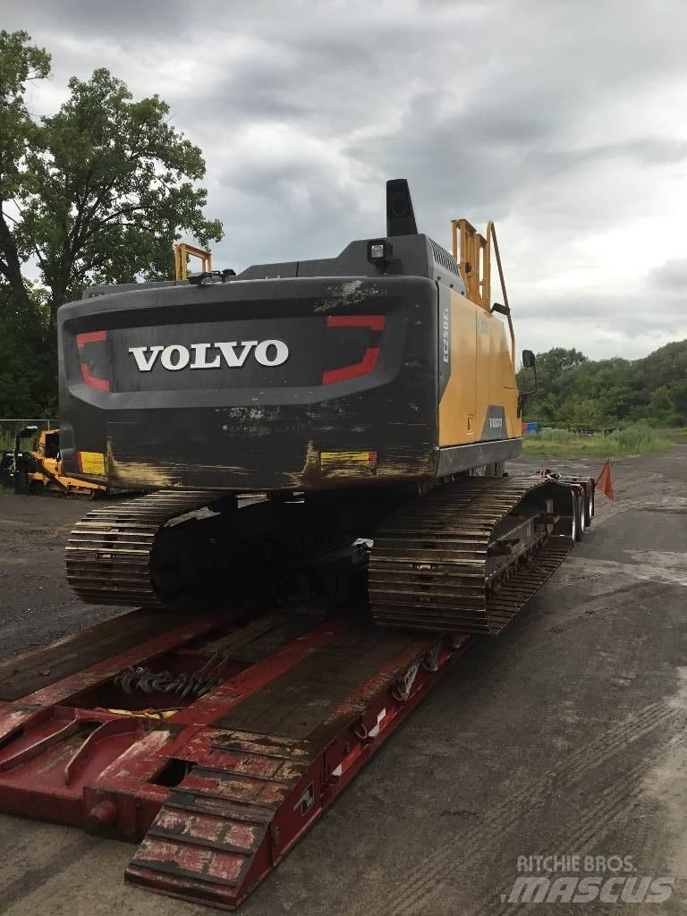 Volvo ec250el Lánctalpas kotrók