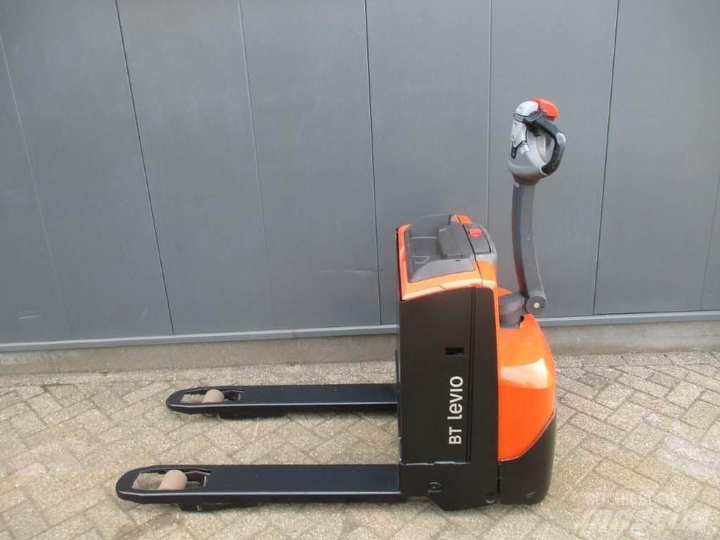 BT LWE 160 Alacsony emelőkocsi