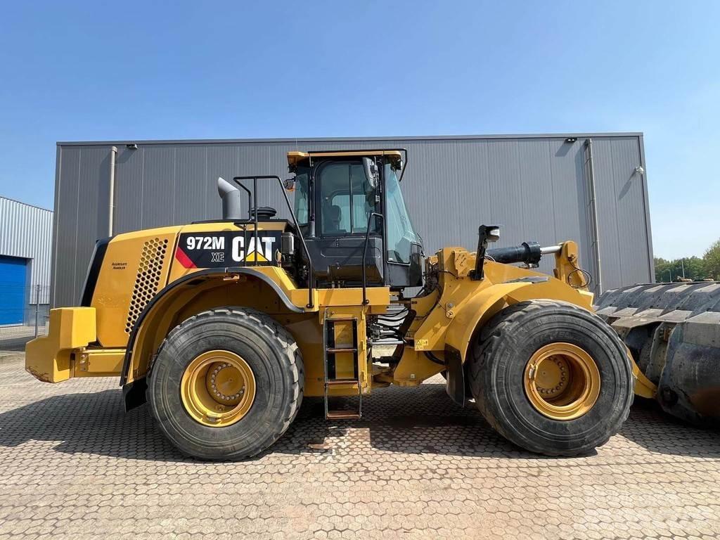 CAT 972M XE Gumikerekes homlokrakodók