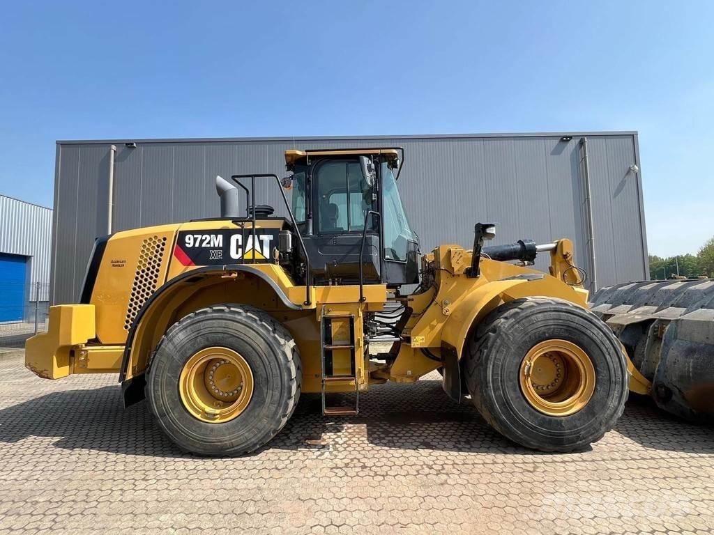 CAT 972M XE Gumikerekes homlokrakodók
