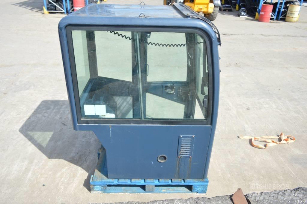 Hanix H 22 cab Mini kotrók < 7t