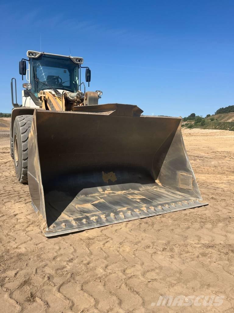 Liebherr L 576 Gumikerekes homlokrakodók