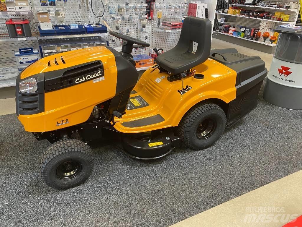 Cub Cadet LT1 NR92 Ráülős fűnyírók