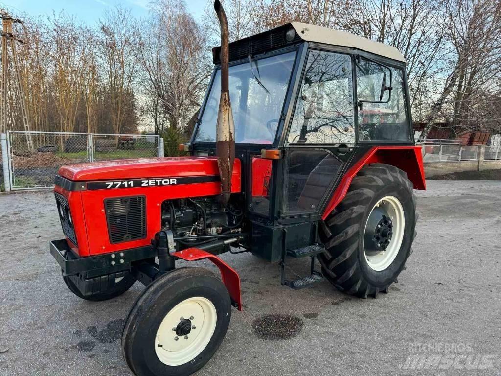 Zetor 7711 Traktorok
