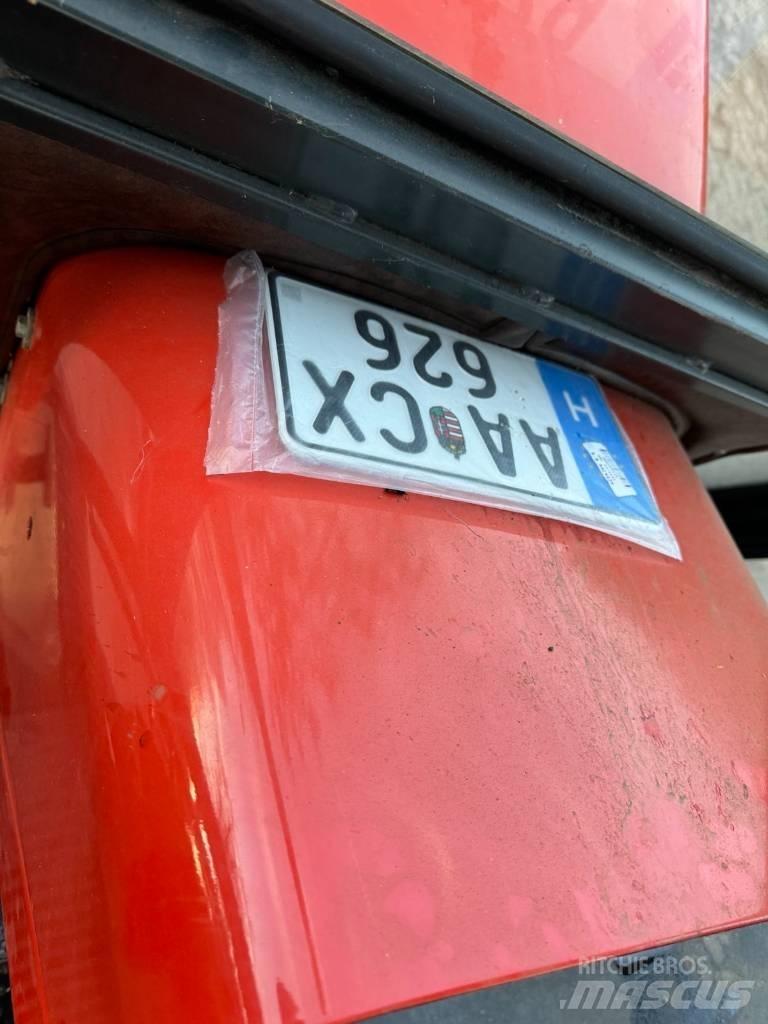 Zetor 7711 Traktorok