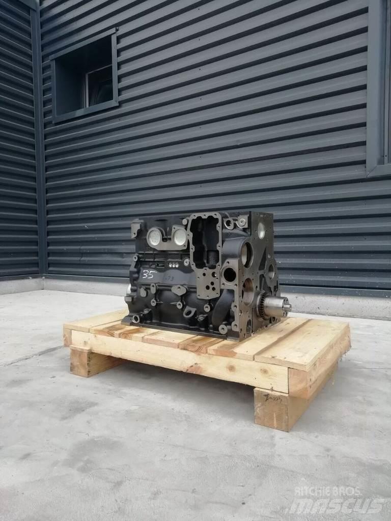 Iveco F4BE0454B Motorok