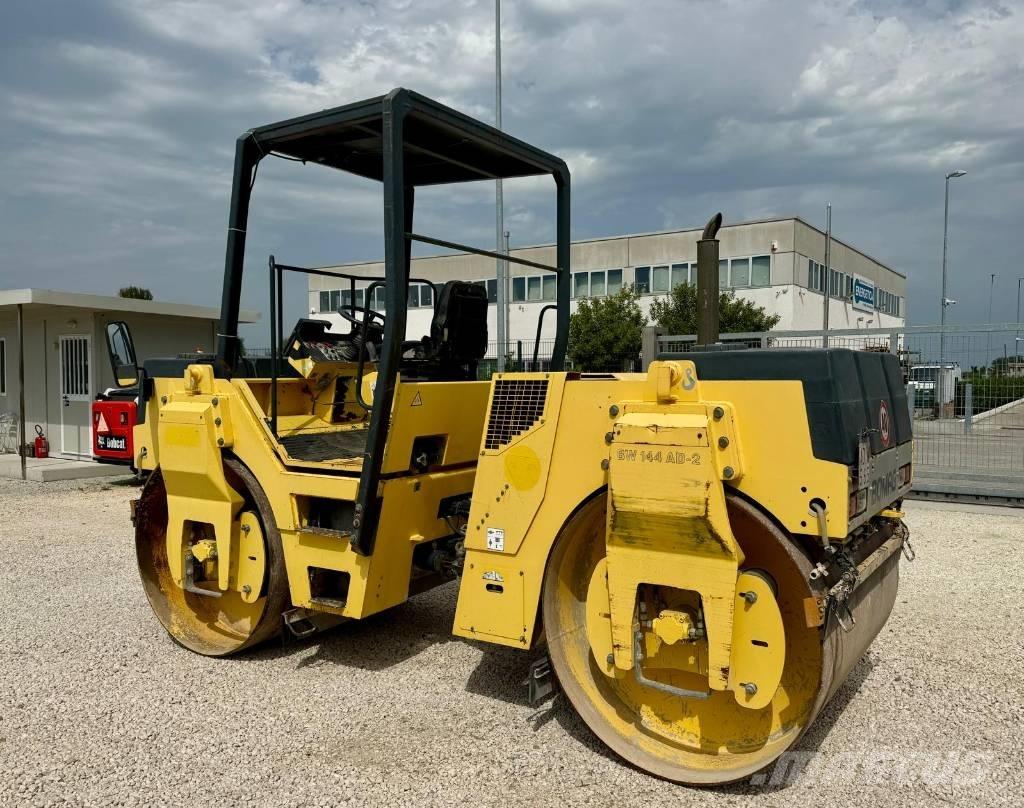 Bomag BW 144 AD-2 Ikerdobos hengerek