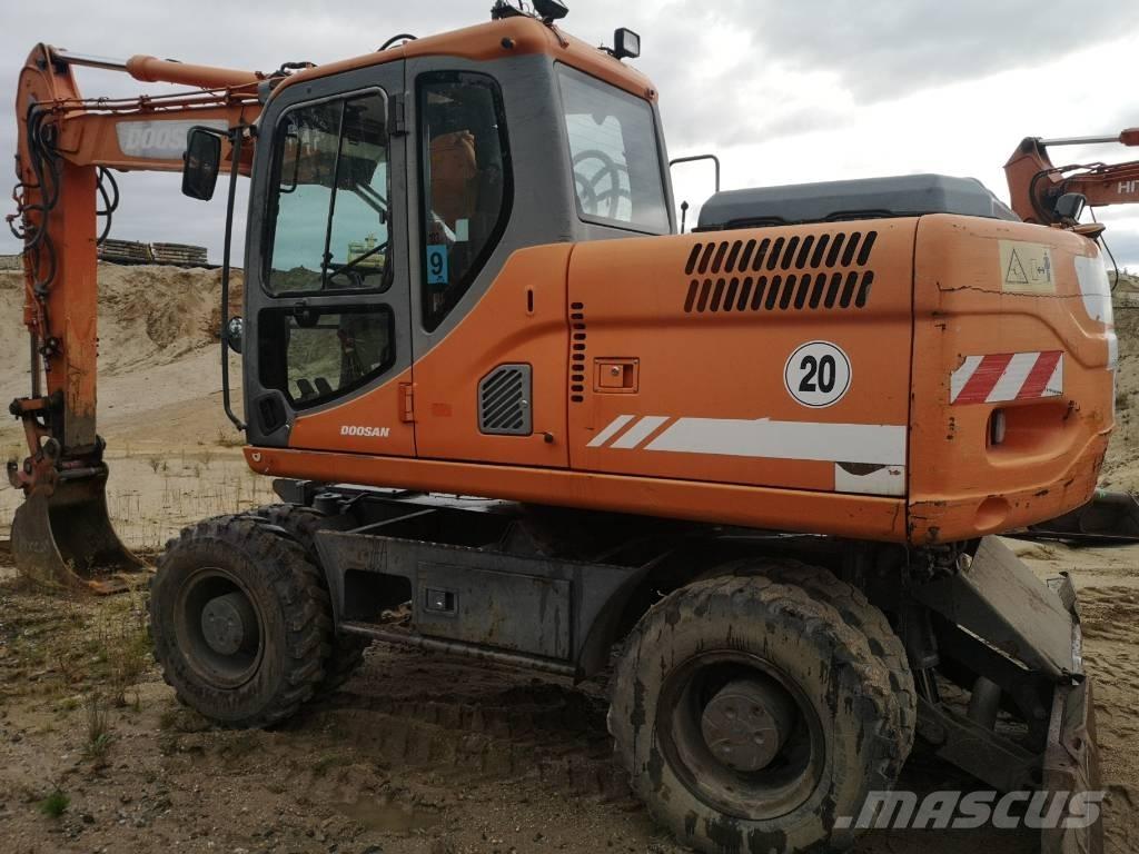 DOSAN DX170W Gumikerekes kotrók