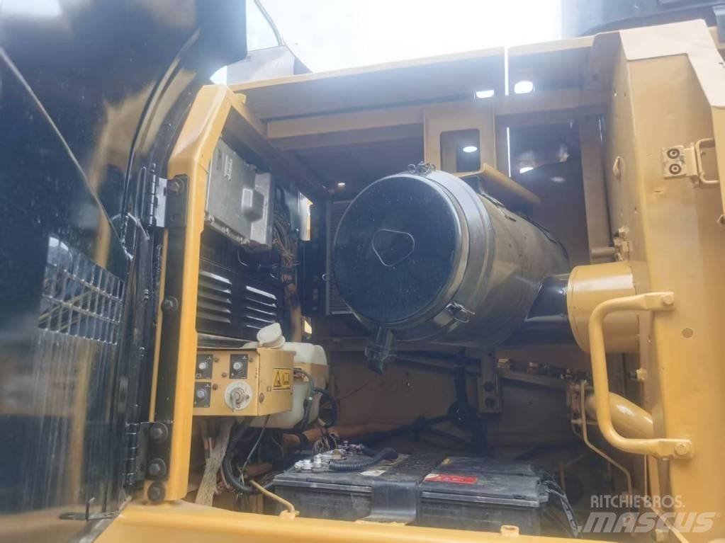CAT 336 D Lánctalpas kotrók