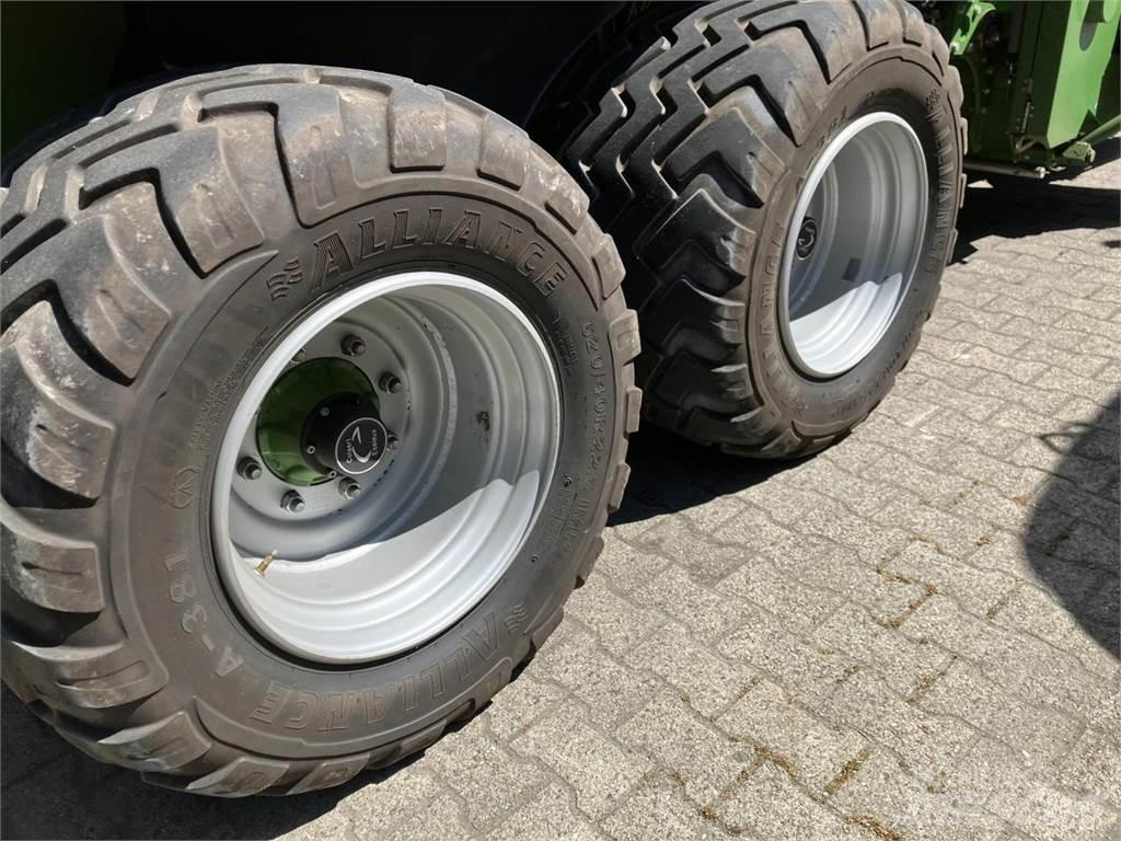 Krone BP 1270 XC Szögletes bálázók