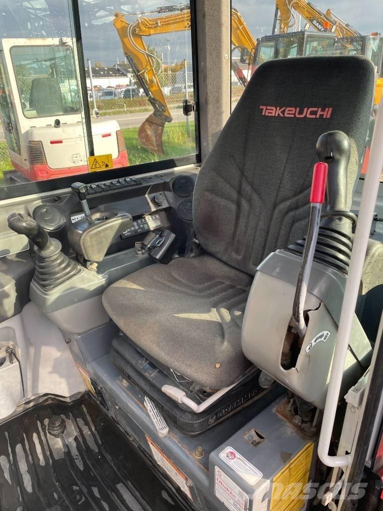 Takeuchi TB 230 Mini kotrók < 7t