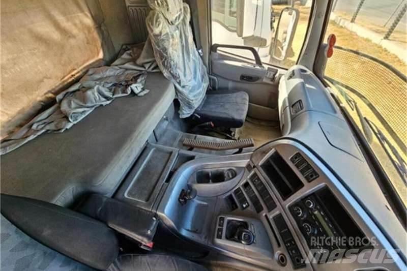 UD TRUCKS QUON Egyéb