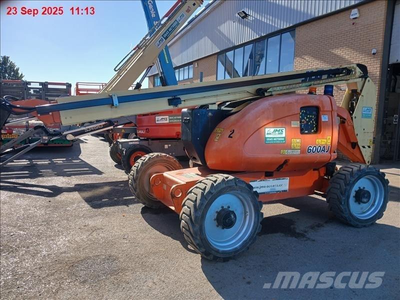 JLG 600 AJ Karos emelők