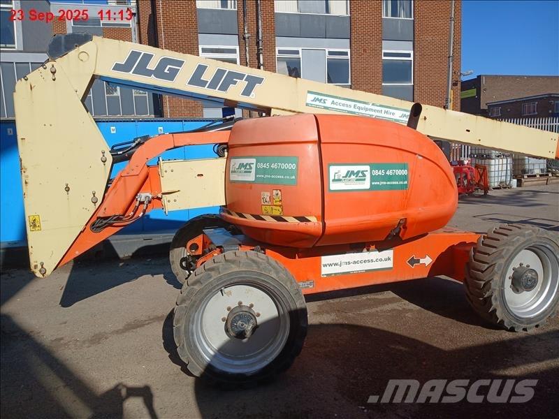 JLG 600 AJ Karos emelők