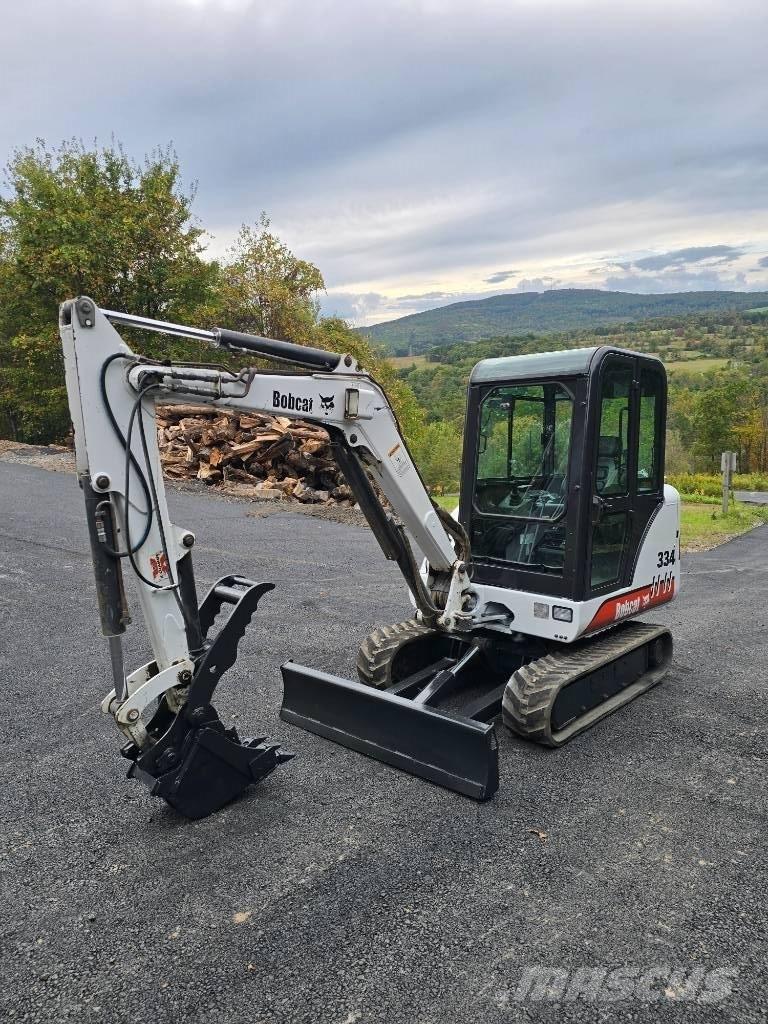 Bobcat 334G Mini kotrók < 7t