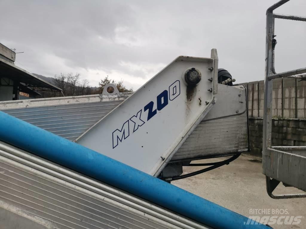 Multitel MX 200 Teherautóra szerelt emelők és állványok