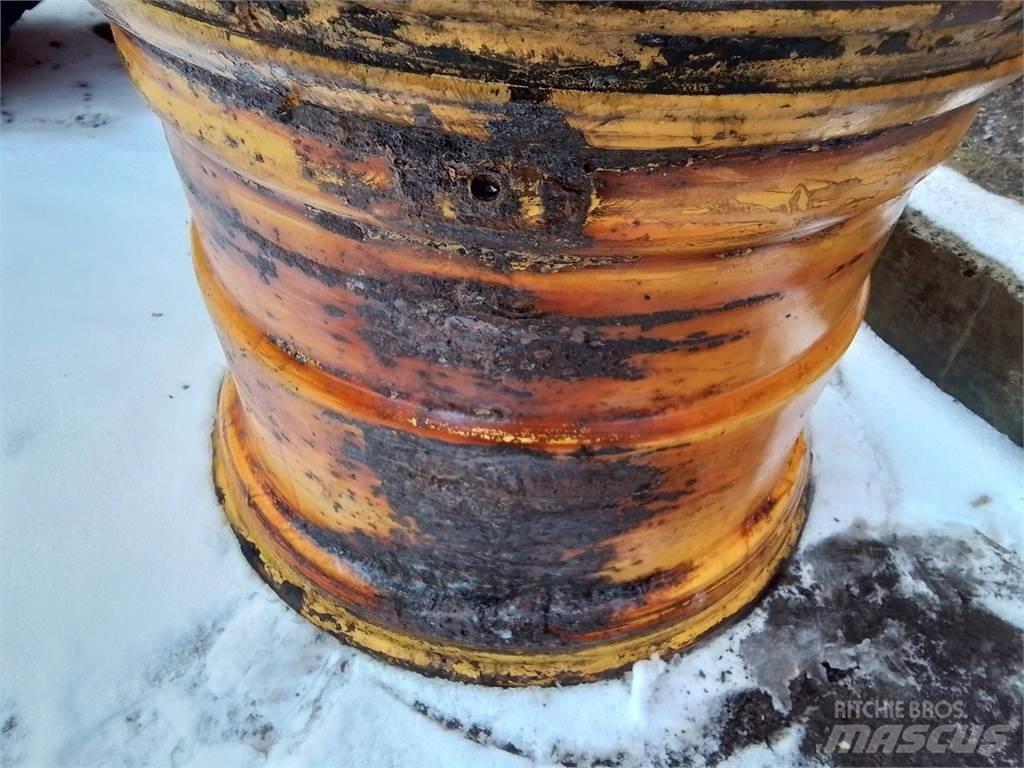 Rottne H20 24x30,5 Gumiabroncsok, kerekek és felnik