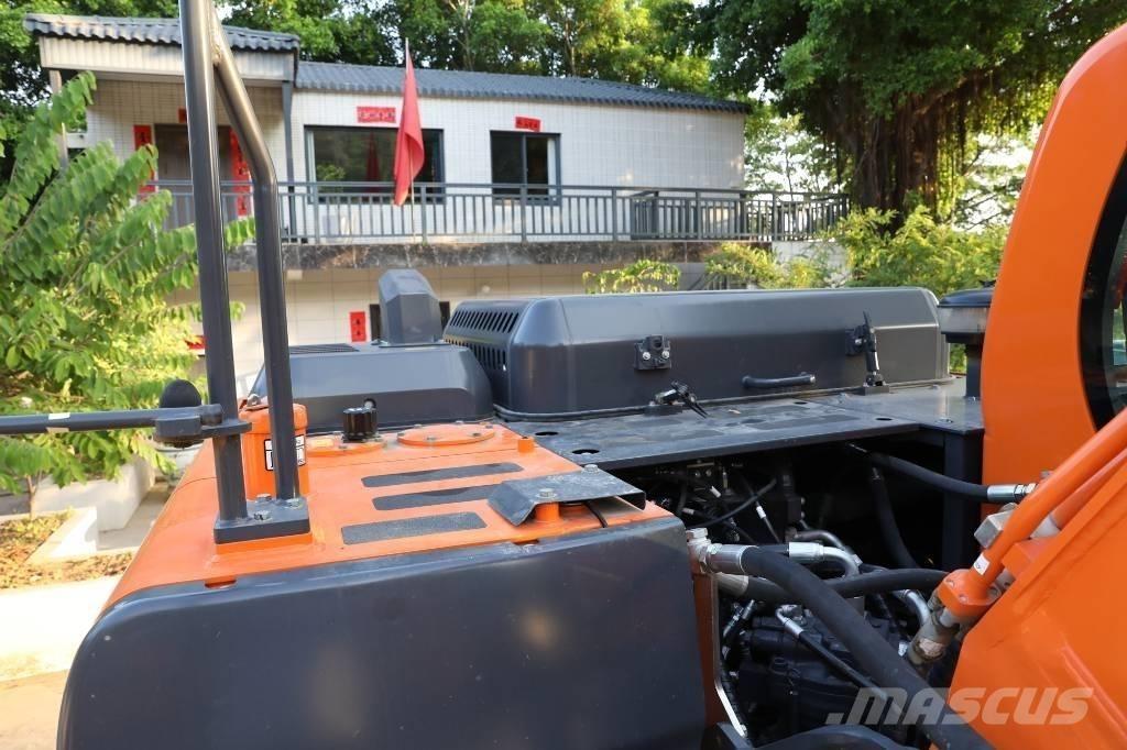 Develon DX205 Lánctalpas kotrók