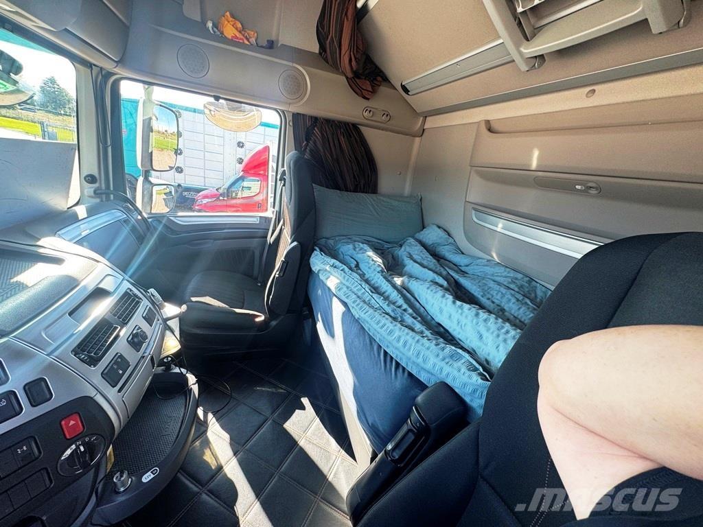 DAF XF 530 Nyergesvontatók