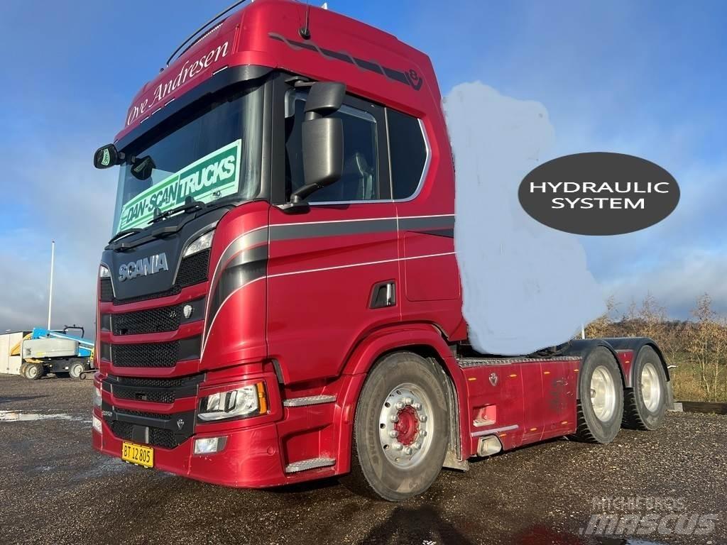 Scania R650 6x4 Nyergesvontatók