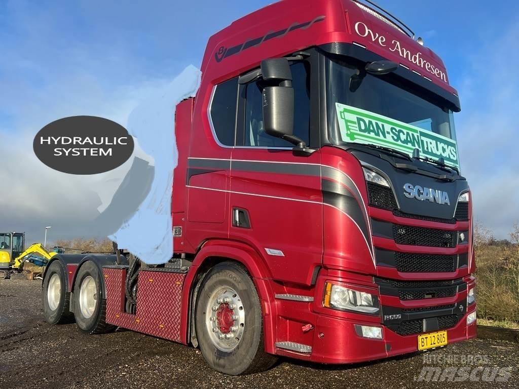 Scania R650 6x4 Nyergesvontatók