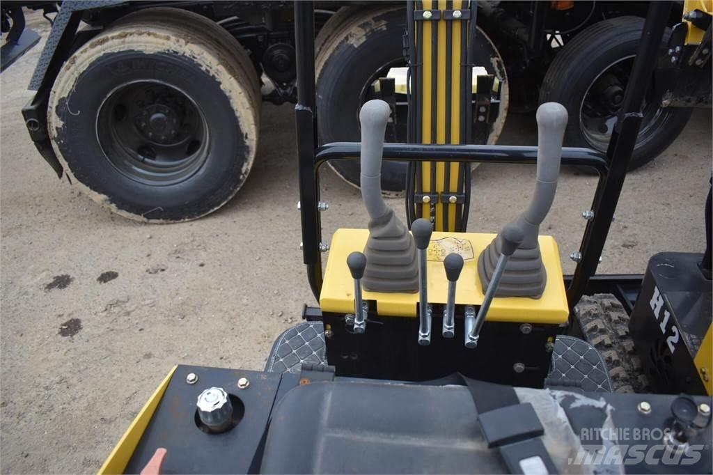 AGROTK H12 Mini kotrók < 7t