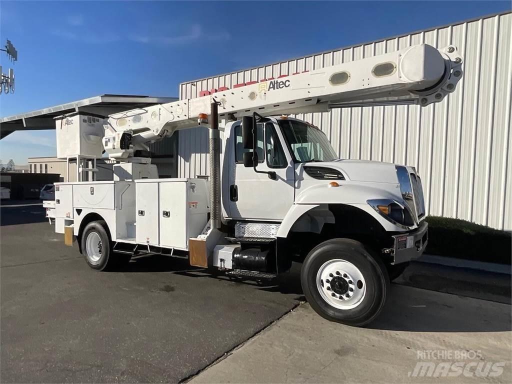 Altec AM55 Teherautóra szerelt emelők és állványok