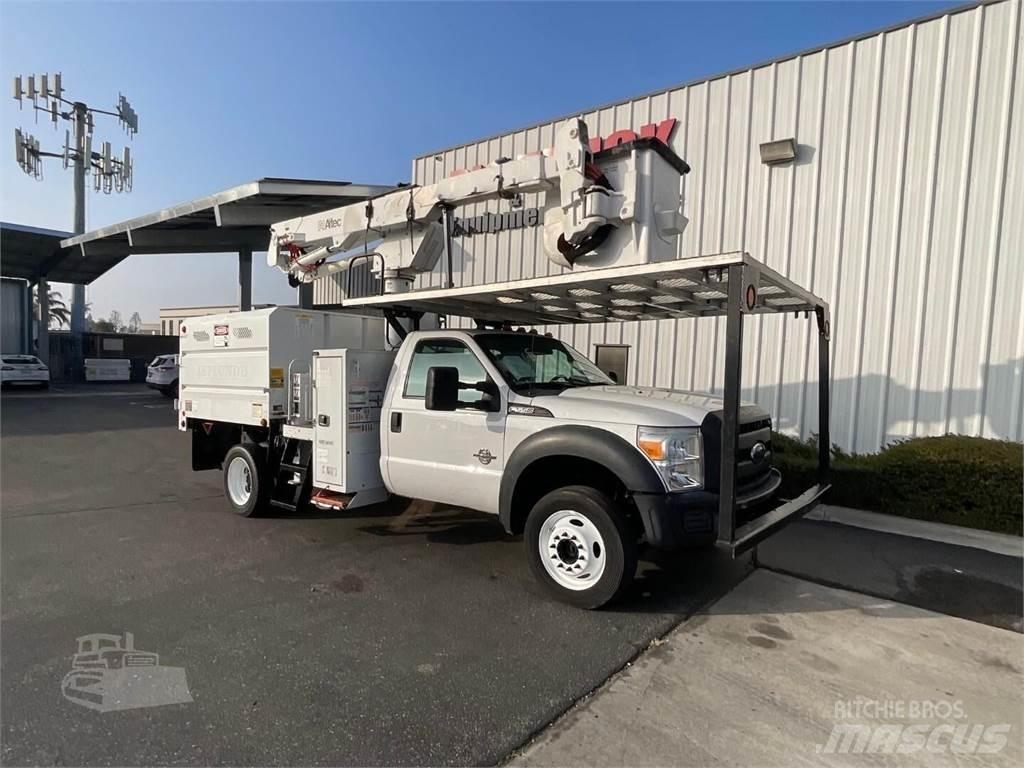 Altec AT37G Teherautóra szerelt emelők és állványok