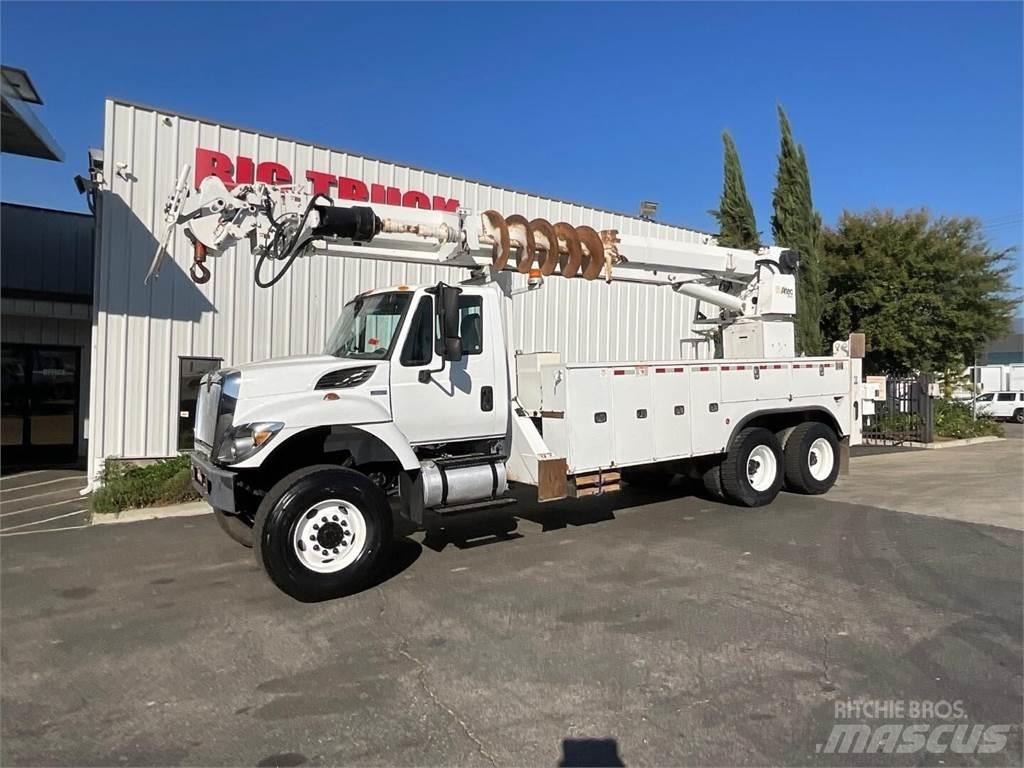 Altec D4065BTR Mobil fúró teherautók