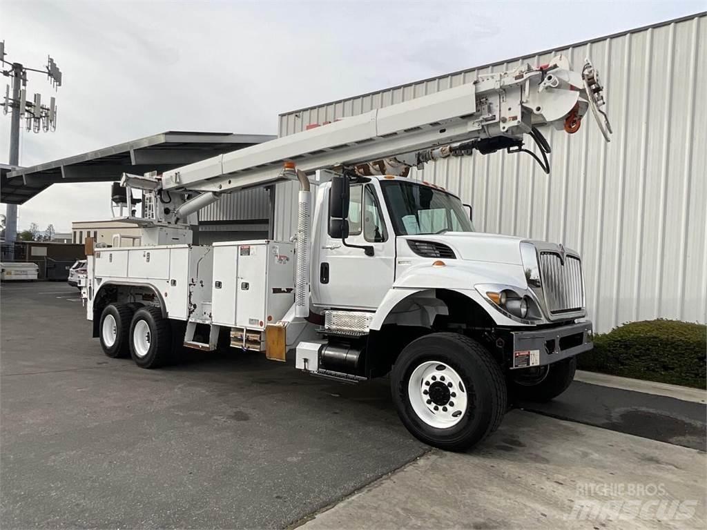Altec D4065BTR Mobil fúró teherautók