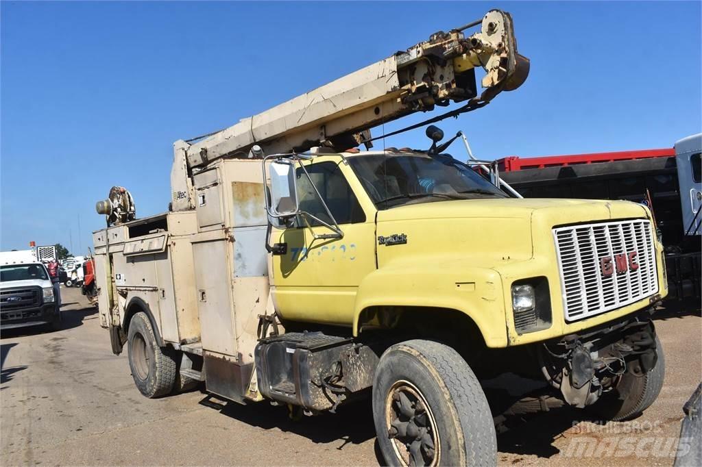 Altec D842ATR Mobil fúró teherautók