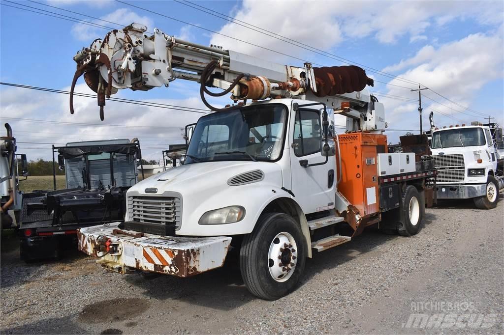 Altec D945B Mobil fúró teherautók