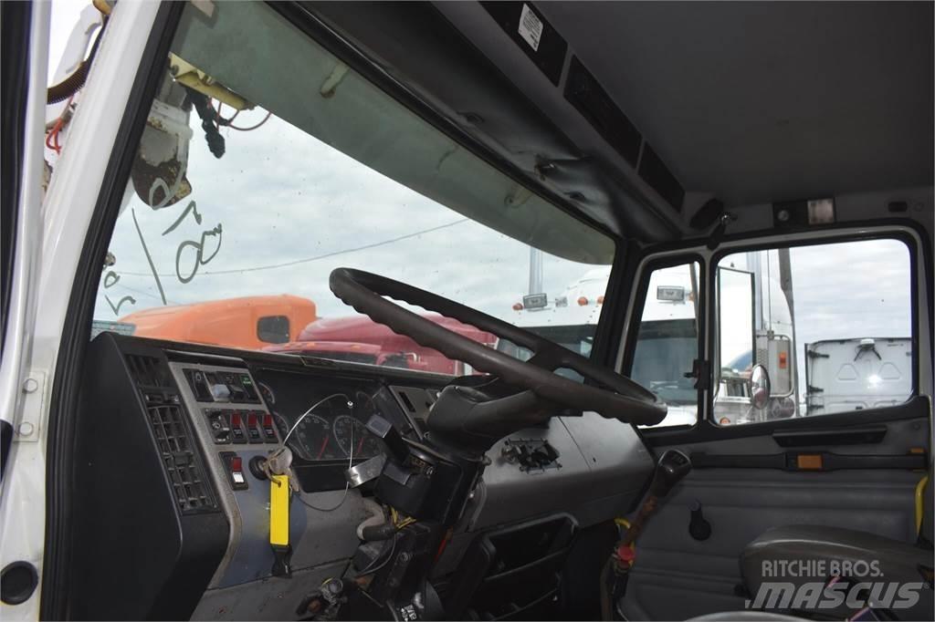 Altec D945TR Mobil fúró teherautók