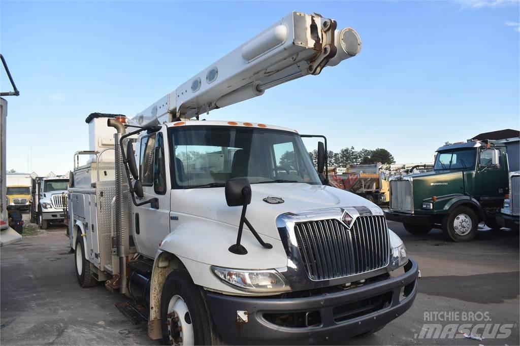 Altec L45M Teherautóra szerelt emelők és állványok