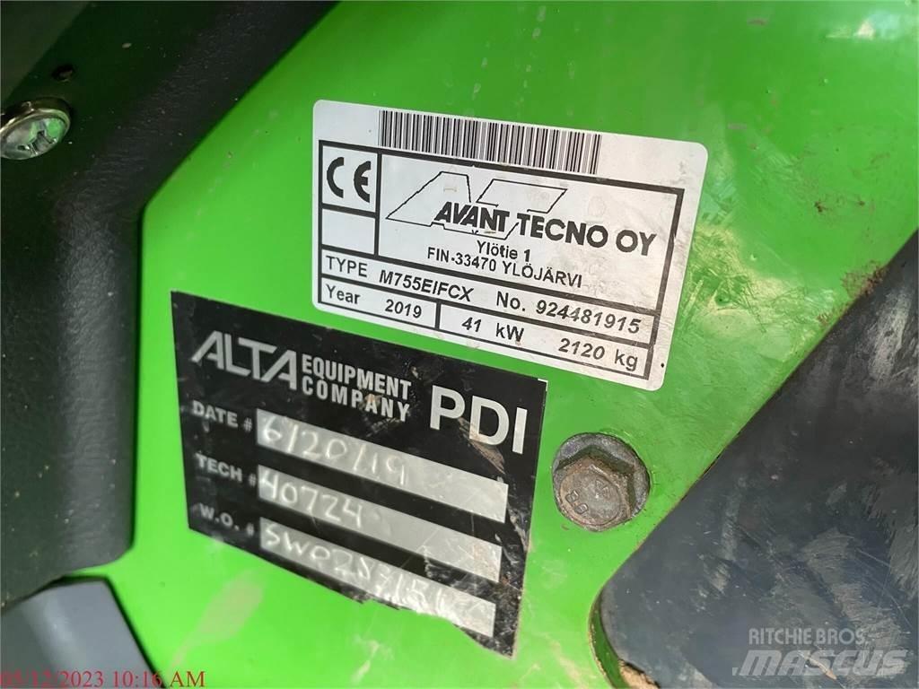 Avant 755I Gumikerekes homlokrakodók