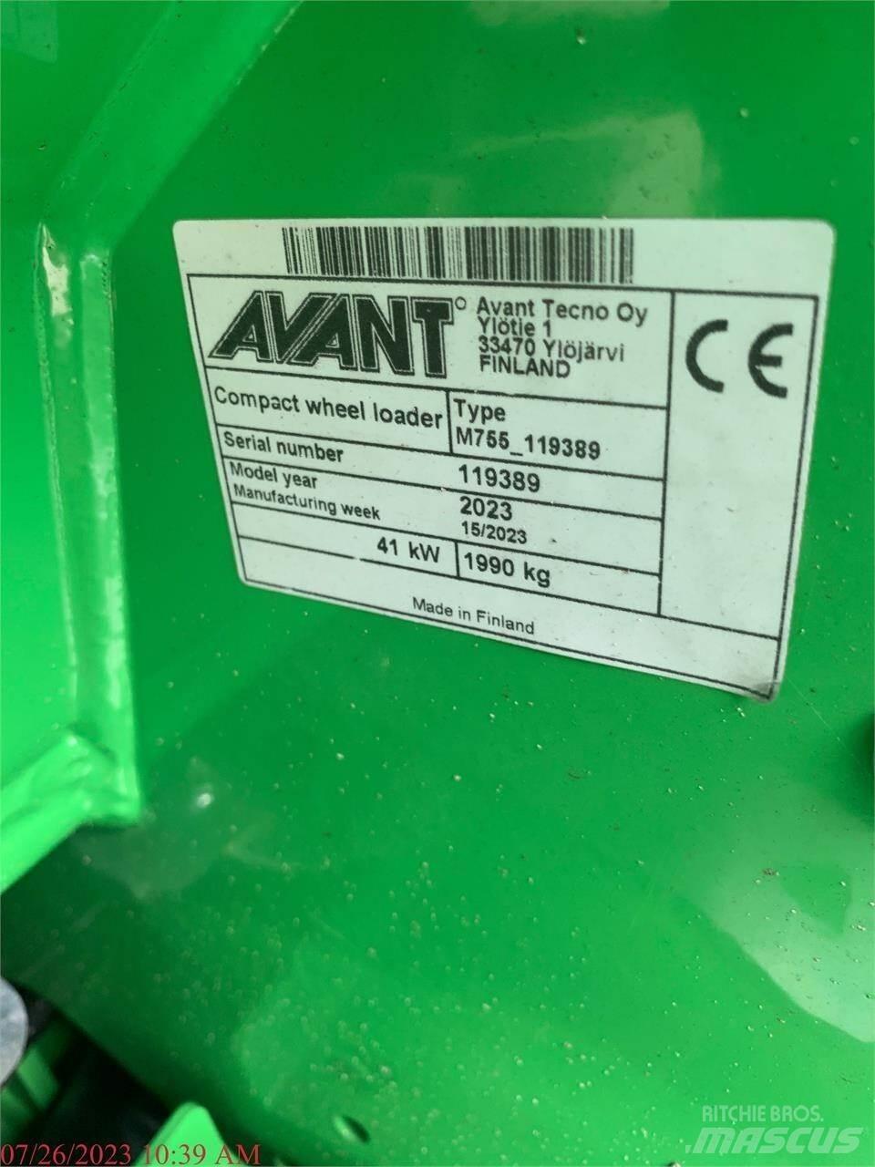 Avant 755I Gumikerekes homlokrakodók