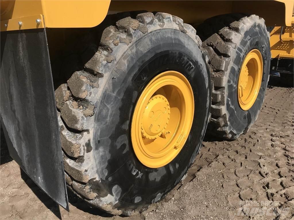 Bell B30E Vízszállító teherautók