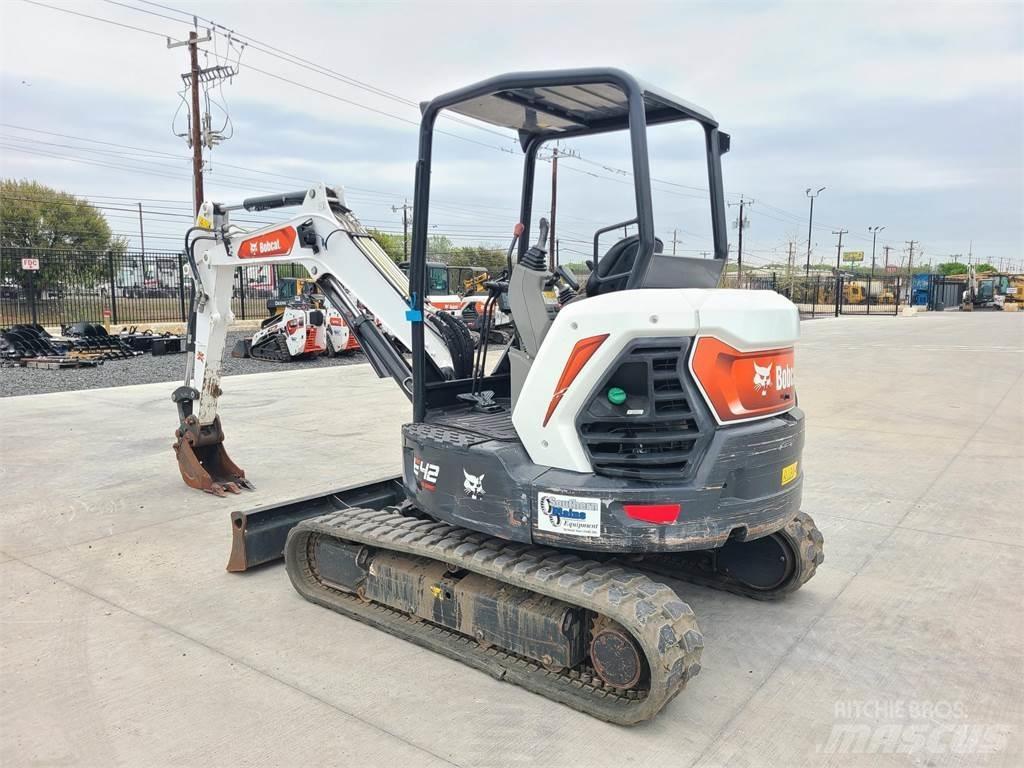 Bobcat E42 Mini kotrók < 7t
