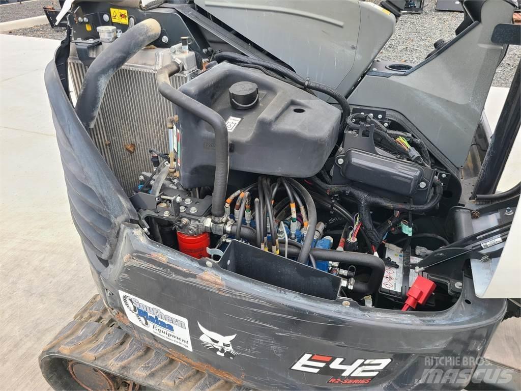 Bobcat E42 Mini kotrók < 7t