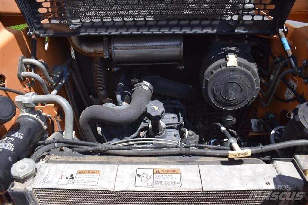 CASE SR200 Kompaktrakodók